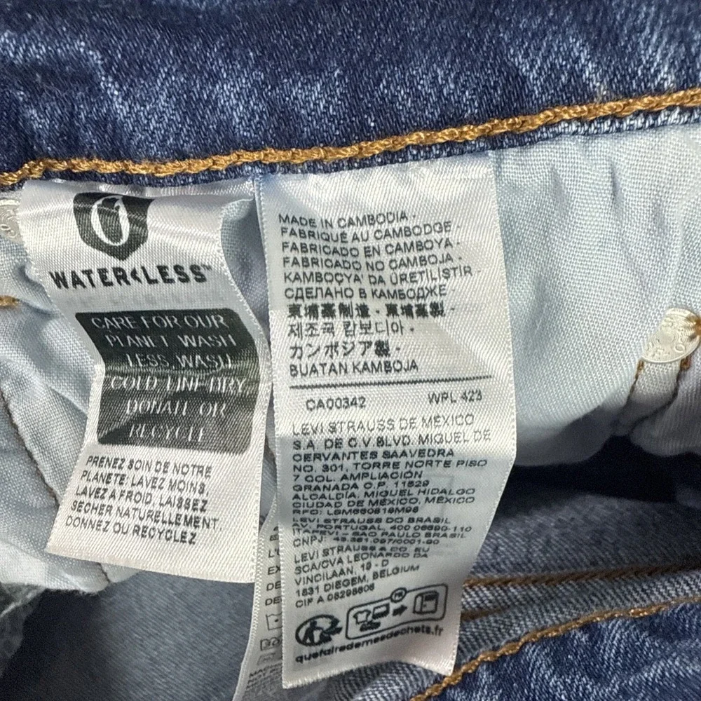 Levi's 501 Button Fly Jeans Med Wash Men's Size 29X32